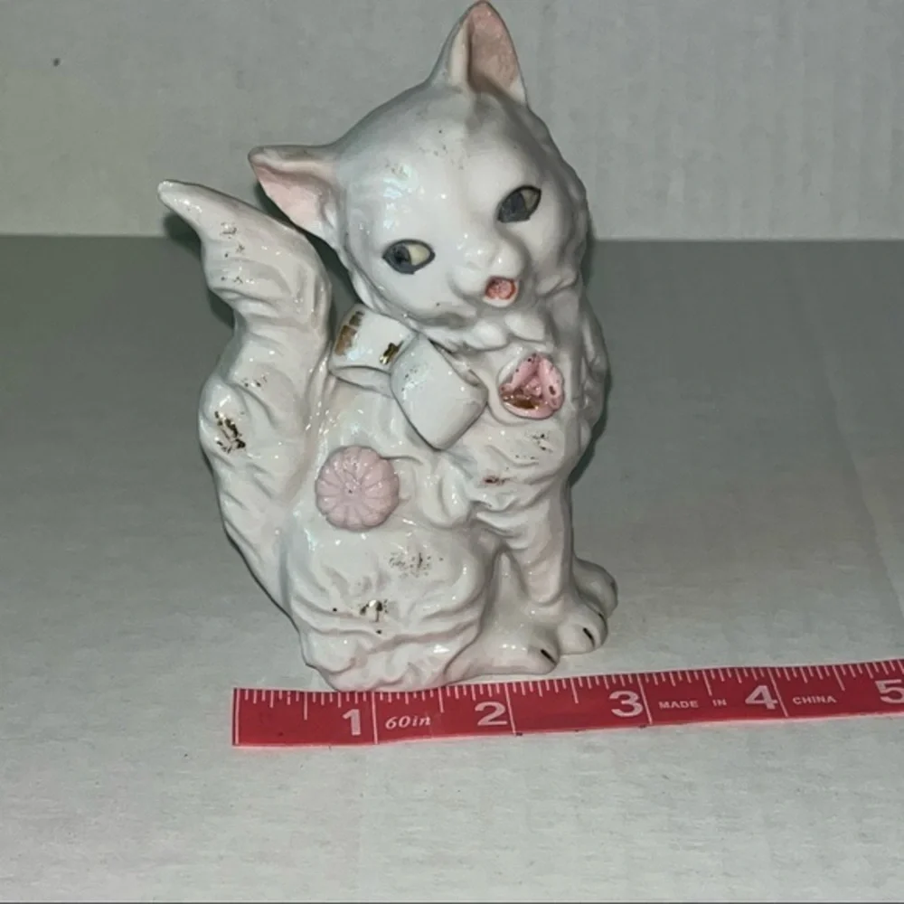 Vintage Porcelain Hand Painted‎ Cat Figurine